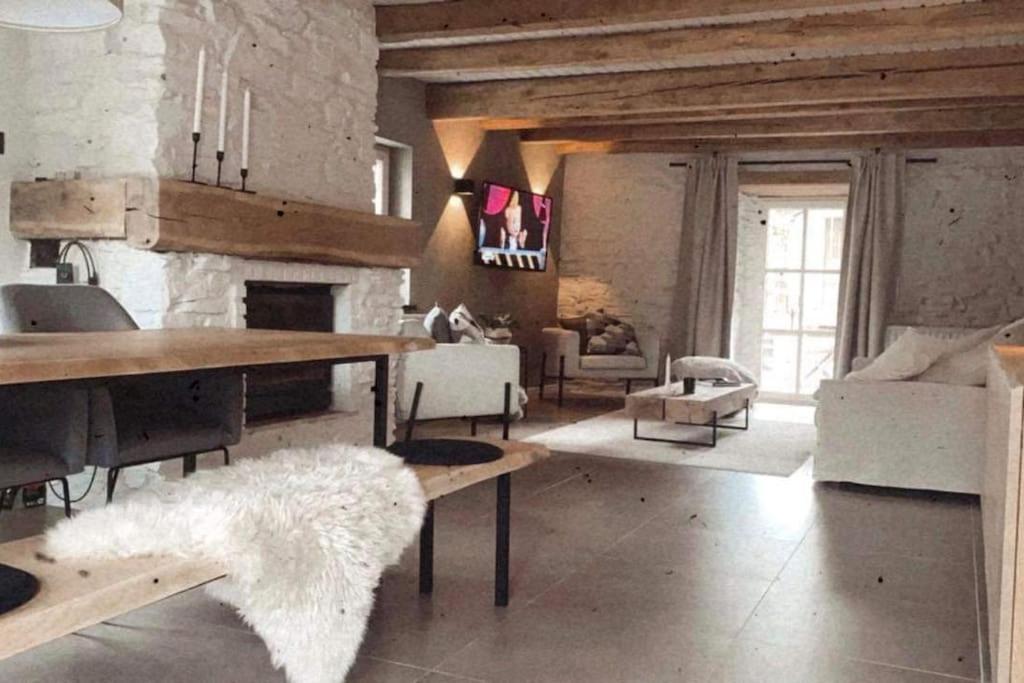 Charmante Maison De Vacances Vaux-sur-Sure Bagian luar foto